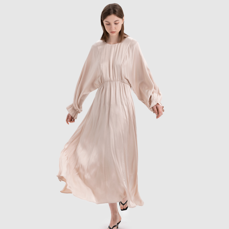 Fluid & Fluid Draped Hemline