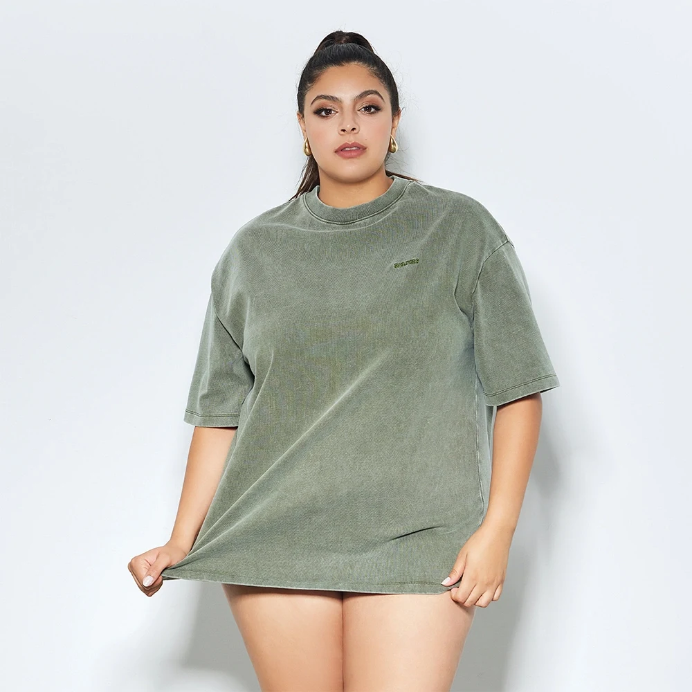 Relaxed-Fit-Womens-TShirt-Full-Body