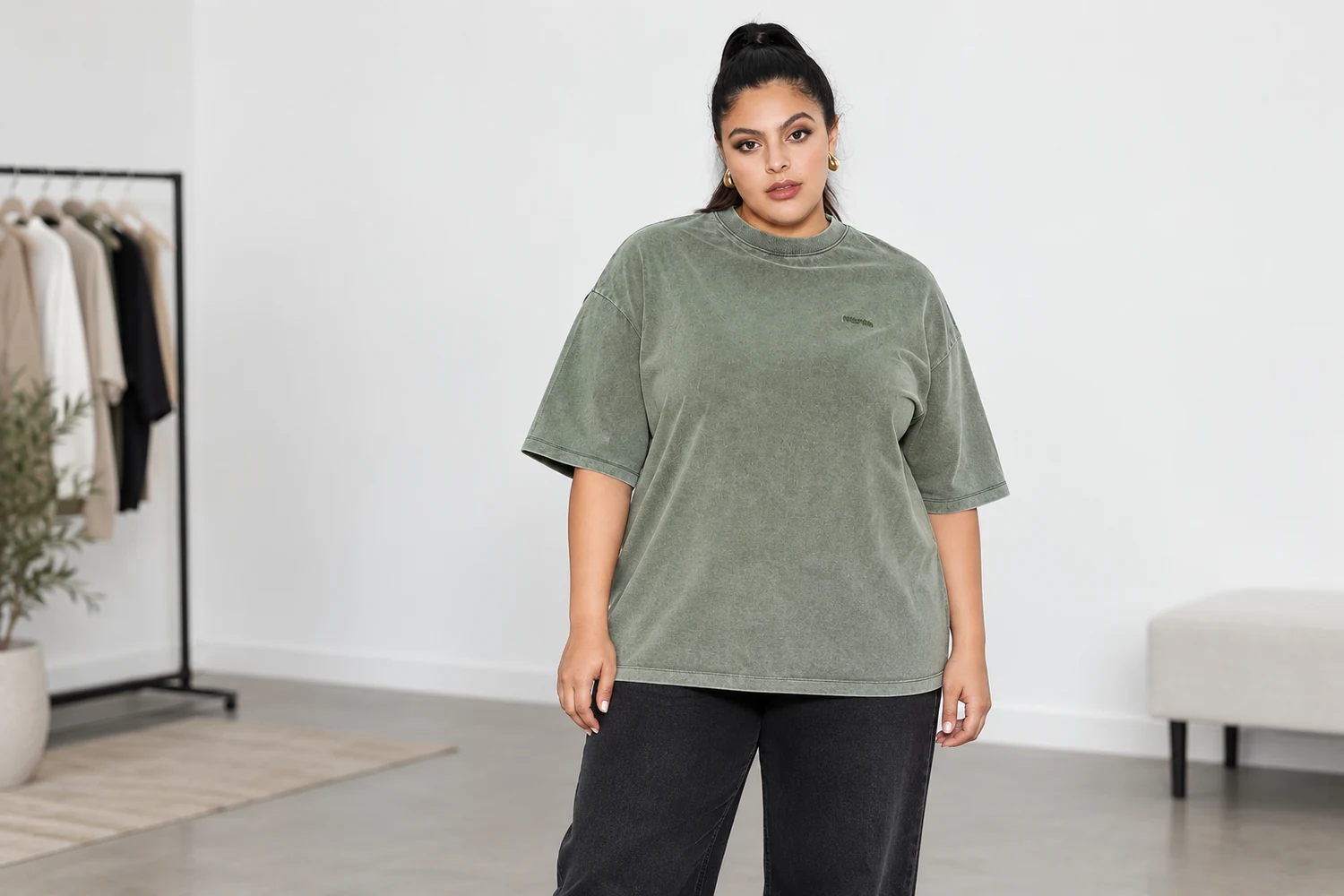 How Does a Heavyweight Washed Oversized T-Shirt Shape Fit?